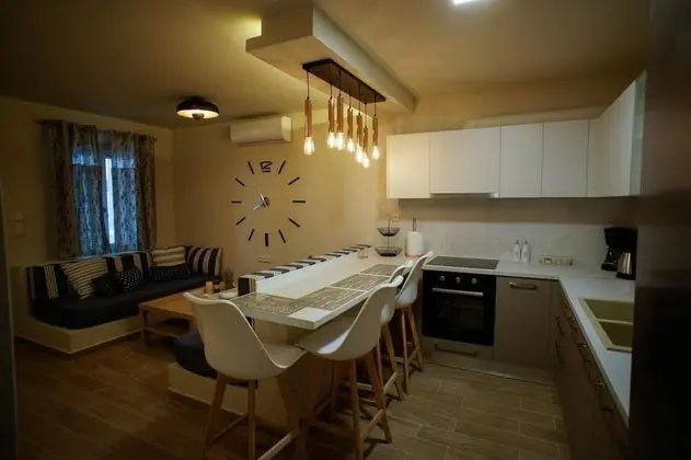 Apart Daire, Deniz Manzaralı (1 Double Bed + 2 Single Sofa Beds)