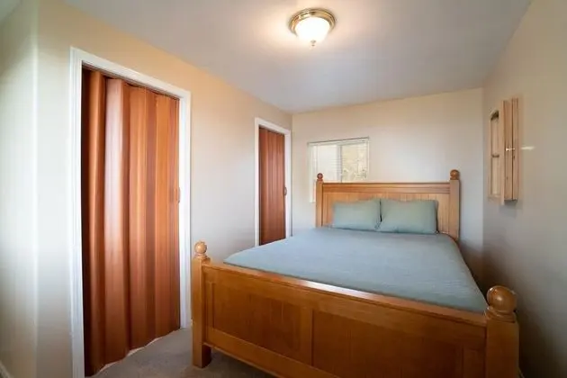 Ev, 2 Büyük (Queen) Boy Yatak (The Sandlake View)