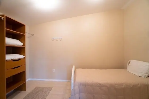 Ev, 2 Büyük (Queen) Boy Yatak (The Sandlake View)