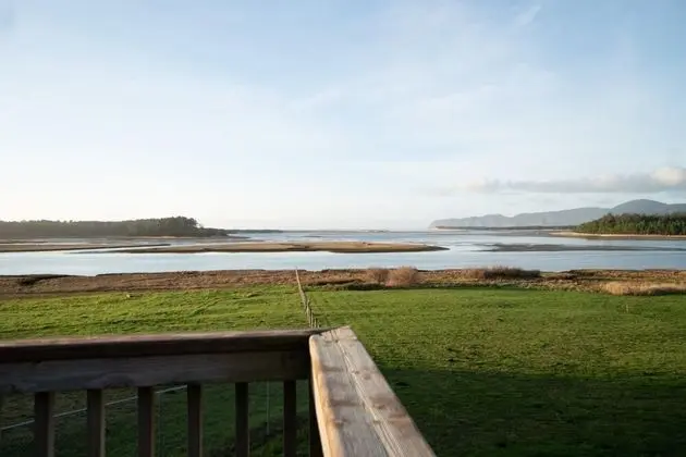 Ev, 2 Büyük (Queen) Boy Yatak (The Sandlake View)