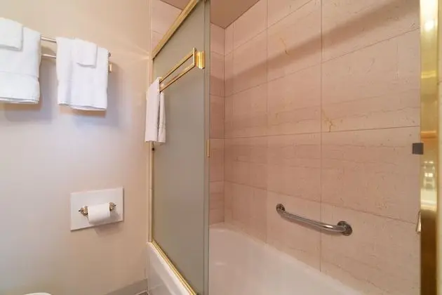 Ev, 2 Büyük (Queen) Boy Yatak (The Sandlake View)