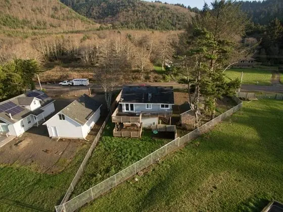 Ev, 2 Büyük (Queen) Boy Yatak (The Sandlake View)