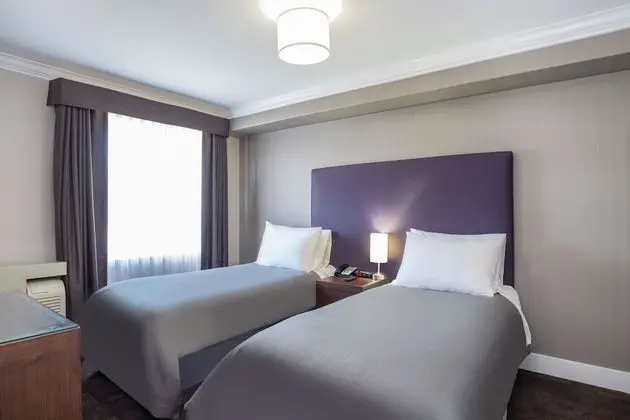 Standard Suite, 1 Split King, Kitchen