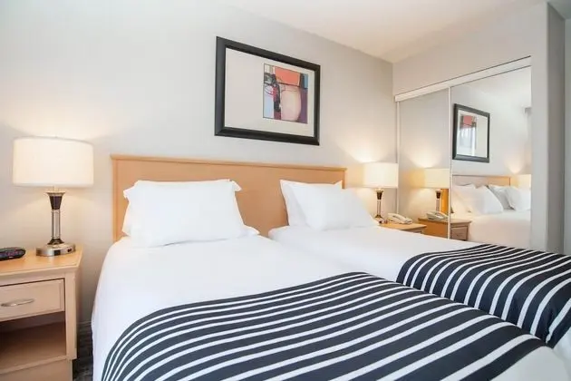 Süit, Birden Çok Yatak (2 Single Beds with Sofa Bed)