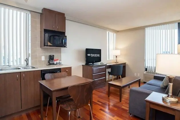 Süit, Birden Çok Yatak (2 Single Beds with Sofa Bed)