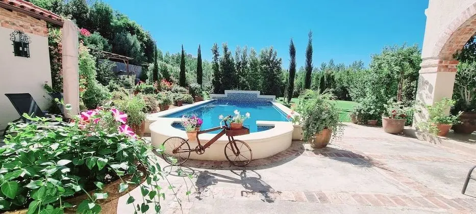 Standard Oda, Havuz Manzaralı