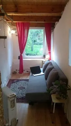 Ev, 1 Büyük (Queen) Boy Yatak ve Çekyat