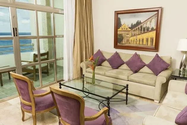 Sandos Suite