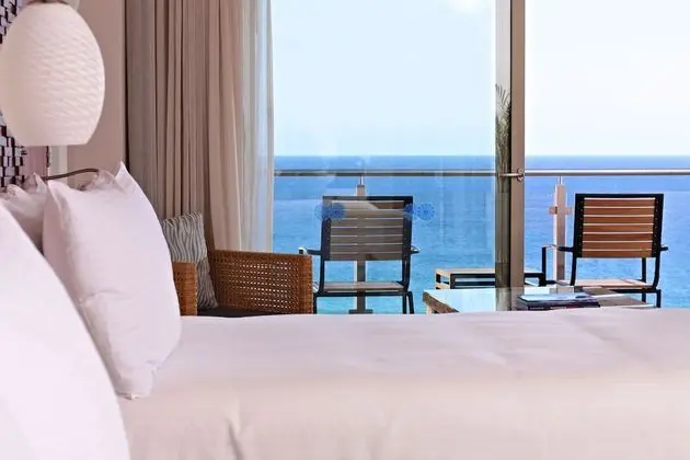 Finisterra Junior Suite