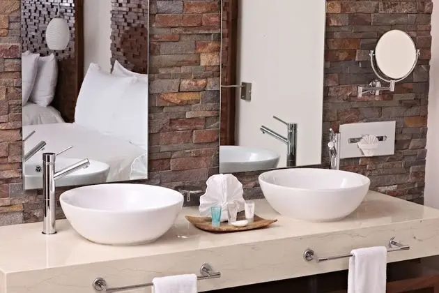 Finisterra Junior Suite