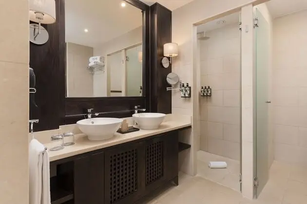 Tek Büyük Yataklı Oda (Side Sea View, 1 adults + 2 child)
