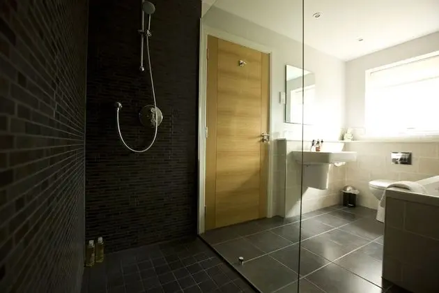 Luxury Tek Büyük veya İki Ayrı Yataklı Oda (King Room)