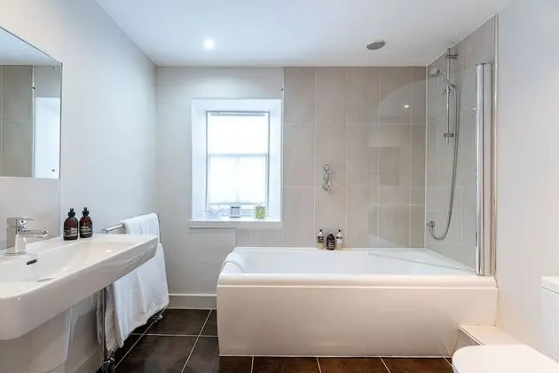Luxury Tek Büyük Yataklı Oda