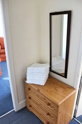 Apart Daire, 2 Yatak Odası (Apartment 3, First Floor )