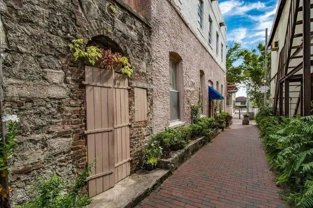 Daire (Sandpiper Place)