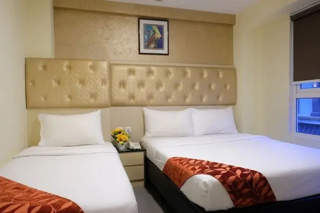 Deluxe Üç Kişilik Oda, Şehir Manzaralı