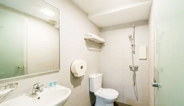 Deluxe Üç Kişilik Oda, Şehir Manzaralı