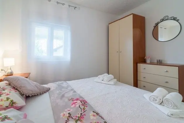 Apart Daire (Sandra - 150 meters from the beach - )