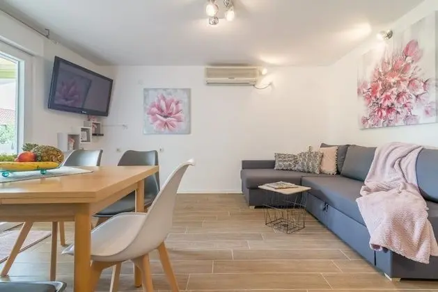 Apart Daire (Sandra - 150 meters from the beach - )