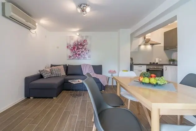 Apart Daire (Sandra - 150 meters from the beach - )