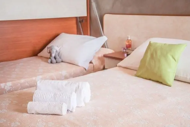 Tek Büyük Yataklı Oda