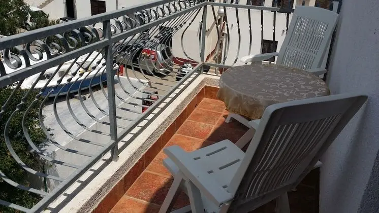 Standard Apart Daire, Balkon