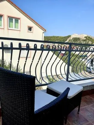 Standard Apart Daire, Balkon