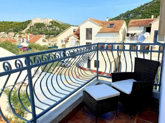 Standard Apart Daire, Balkon