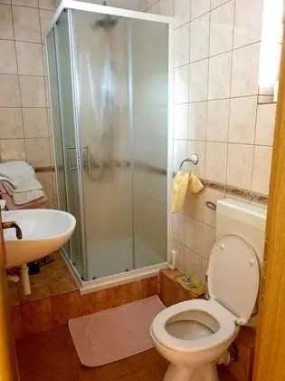 Standard Apart Daire, Balkon