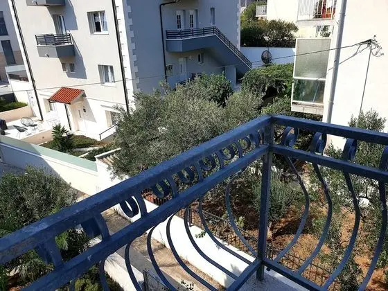 Standard Apart Daire, Balkon