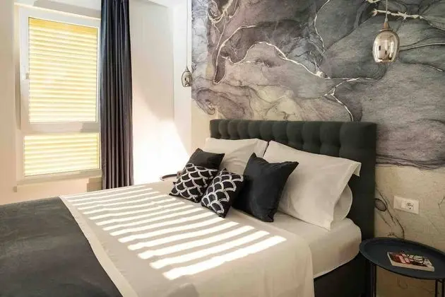 Apart Daire (Sandra - luxury gem near the beach - )