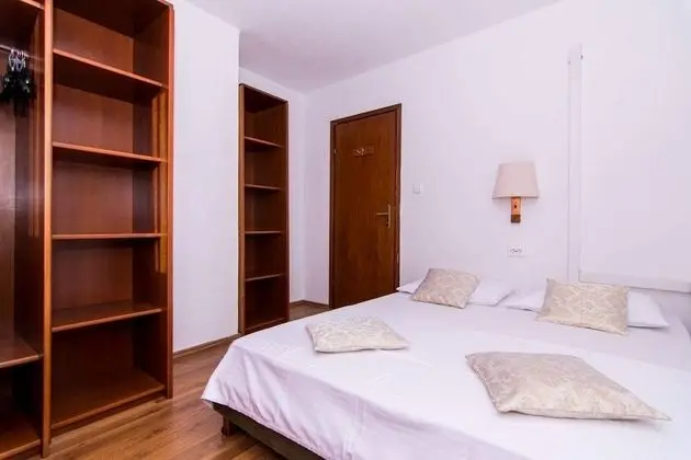 Apart Daire (Sandra - quiet & close to the beach -)