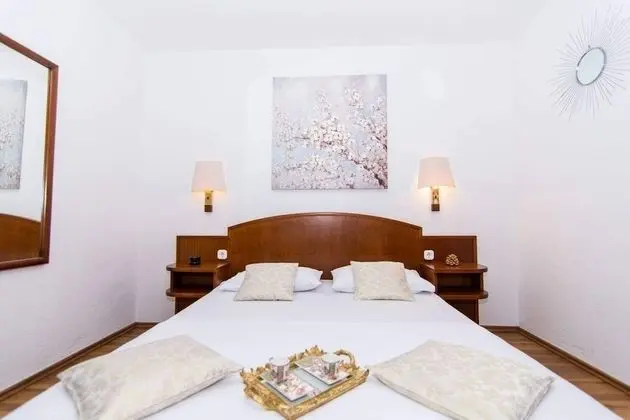 Apart Daire (Sandra - quiet & close to the beach -)