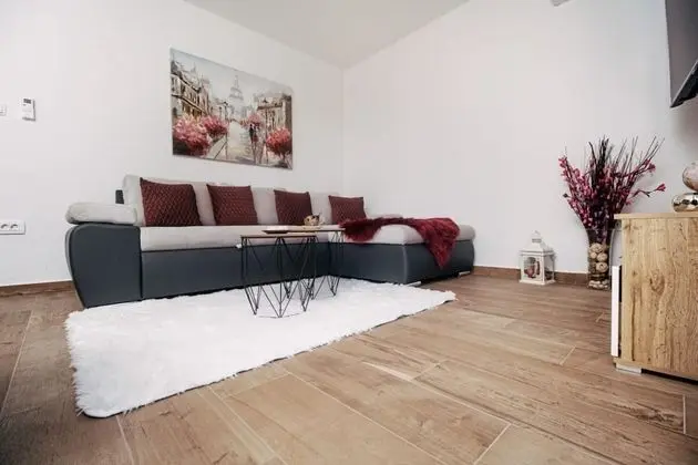 Apart Daire (Sandra - quiet & close to the beach -)