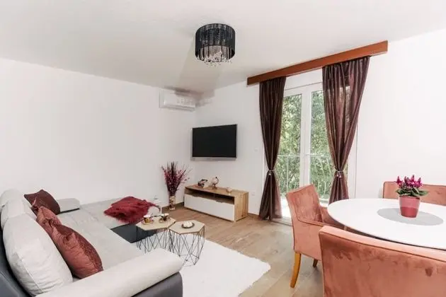 Apart Daire (Sandra - quiet & close to the beach -)