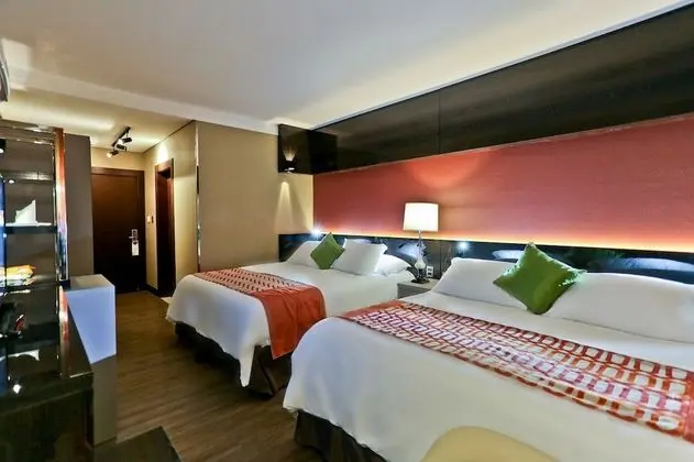 Deluxe Dört Kişilik Oda