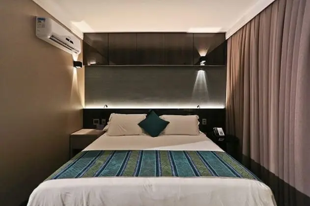 Luxury Tek Büyük Yataklı Oda