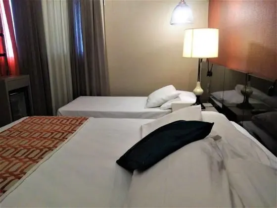 Luxury Tek Büyük Yataklı Oda (Adaptado)