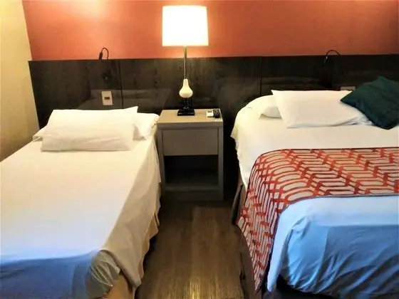 Luxury Tek Büyük Yataklı Oda (Adaptado)
