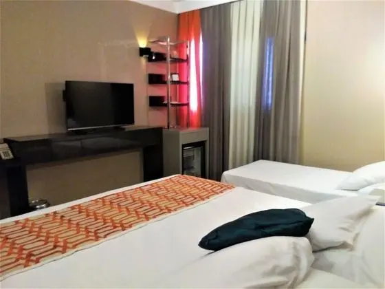 Luxury Tek Büyük Yataklı Oda (Adaptado)