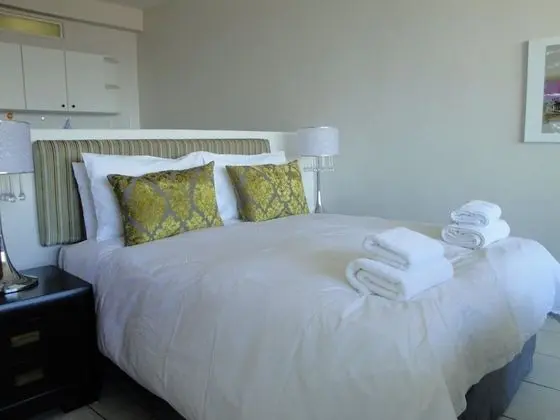 Stüdyo, 1 Büyük (Queen) Boy Yatak