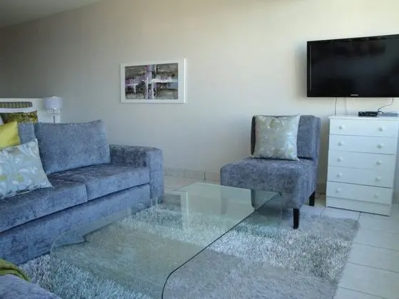 Stüdyo, 1 Büyük (Queen) Boy Yatak