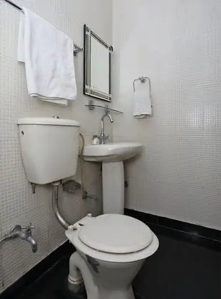 Basic Tek Büyük Yataklı Oda