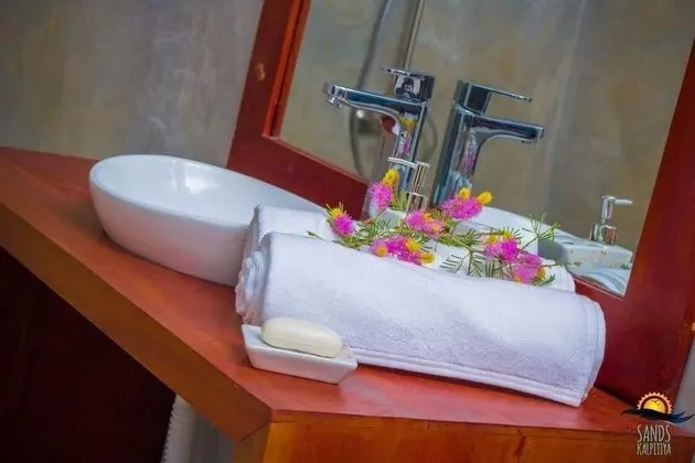 Deluxe Tek Büyük Yataklı Oda, Balkon, Deniz Manzaralı