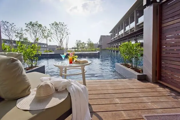 Family Pool Access