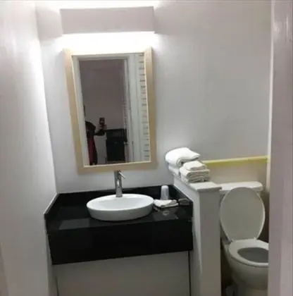 Basic Tek Büyük Yataklı Oda