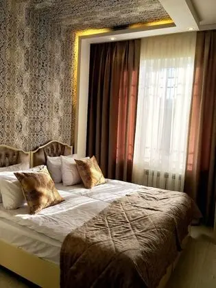 Standard Tek Büyük veya İki Ayrı Yataklı Oda