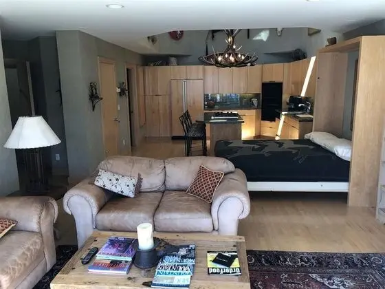 Ev (Sandstone Chalet)