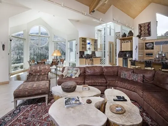 Ev (Sandstone Chalet)