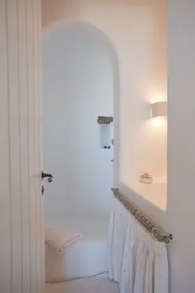 Ev